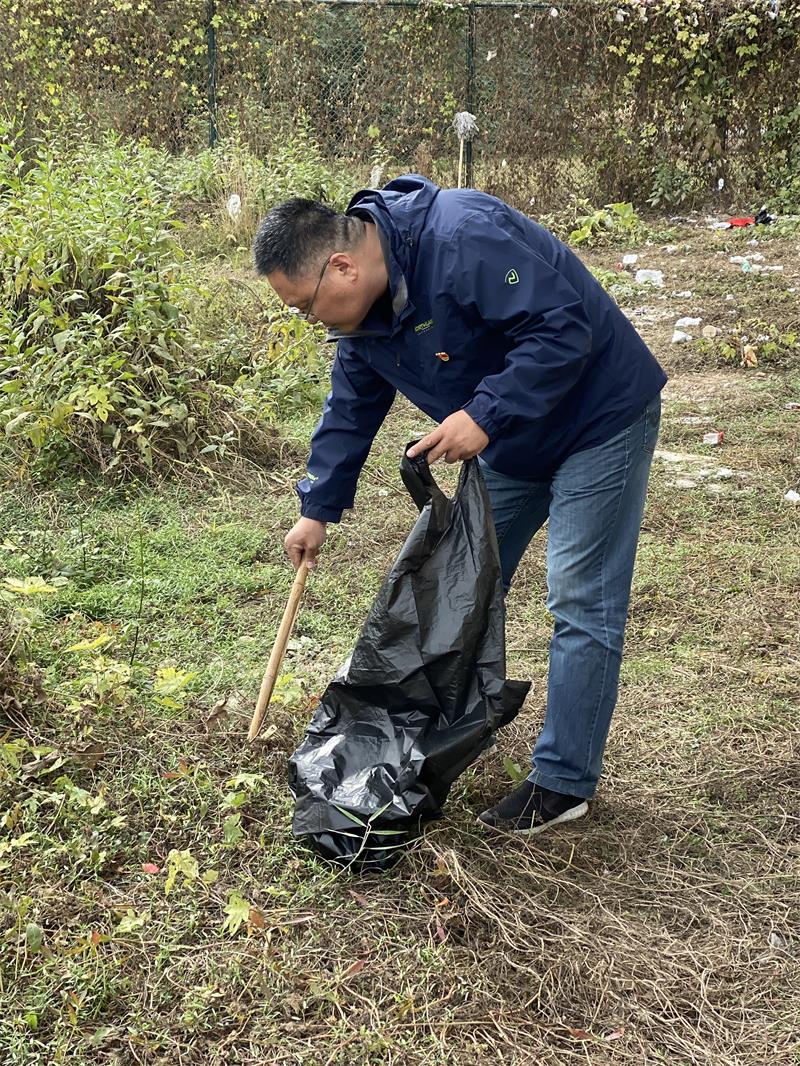 日出水了啊快点使劲动态图