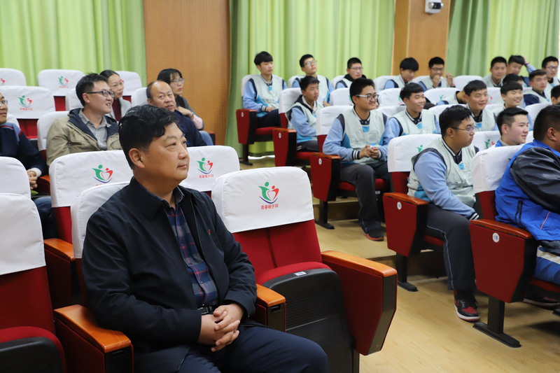 日出水了啊快点使劲动态图