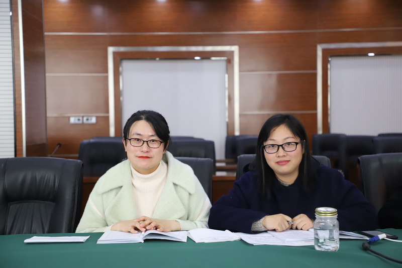 日出水了啊快点使劲动态图