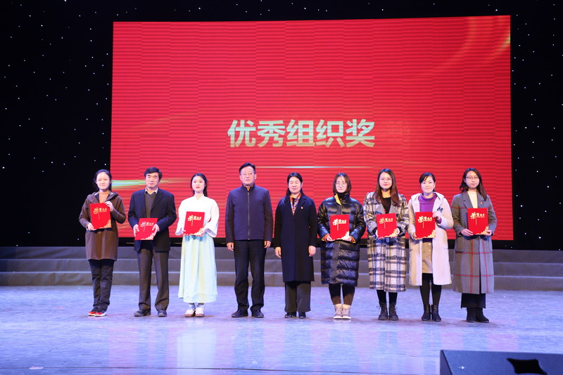 日出水了啊快点使劲动态图