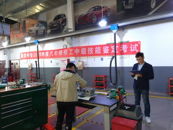 日出水了啊快点使劲动态图