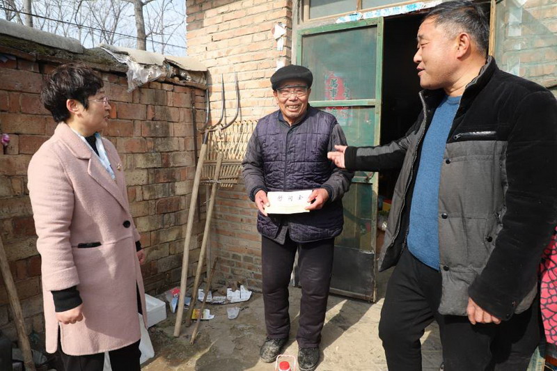 日出水了啊快点使劲动态图