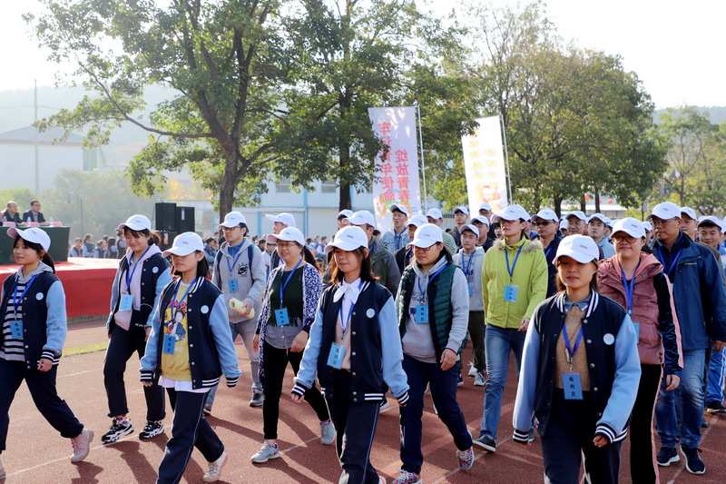 日出水了啊快点使劲动态图