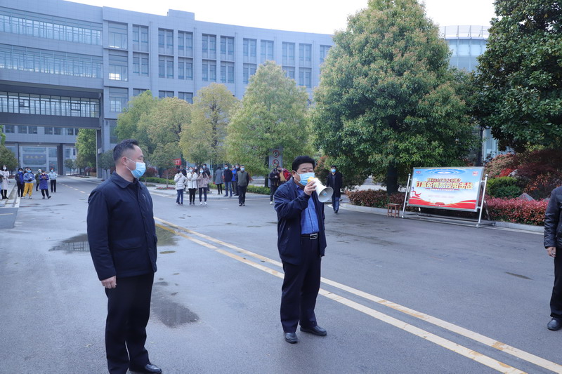 日出水了啊快点使劲动态图