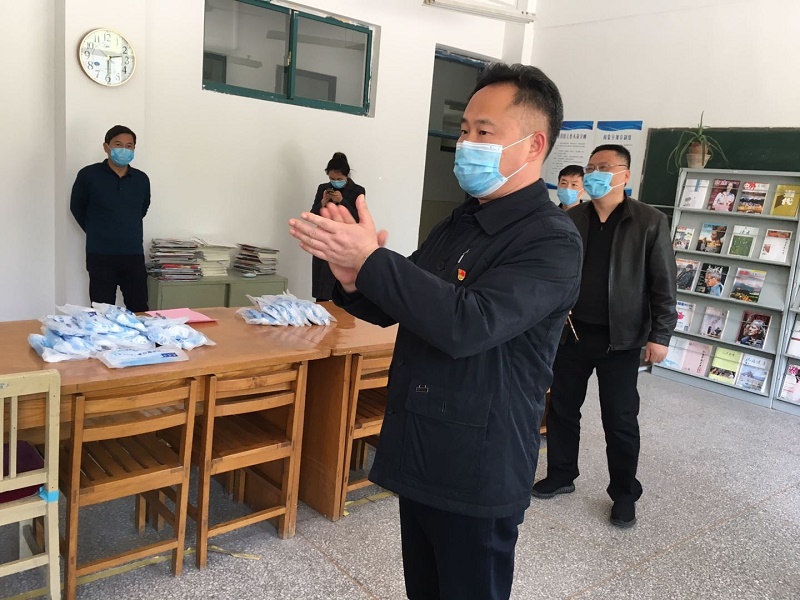 日出水了啊快点使劲动态图