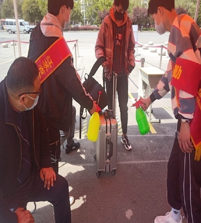 日出水了啊快点使劲动态图