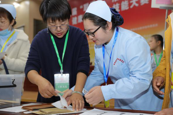 日出水了啊快点使劲动态图