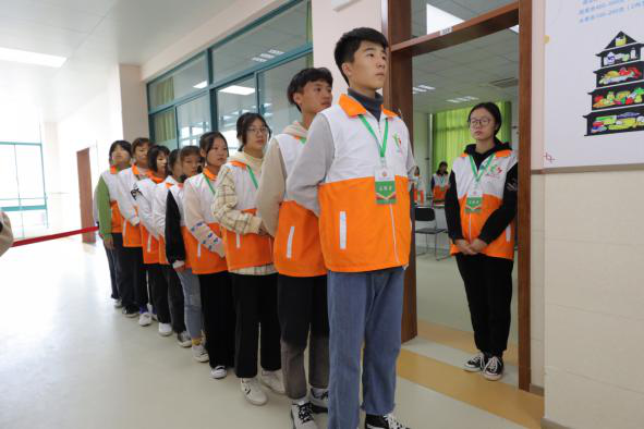 日出水了啊快点使劲动态图