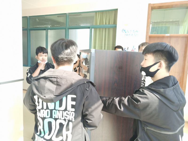 日出水了啊快点使劲动态图