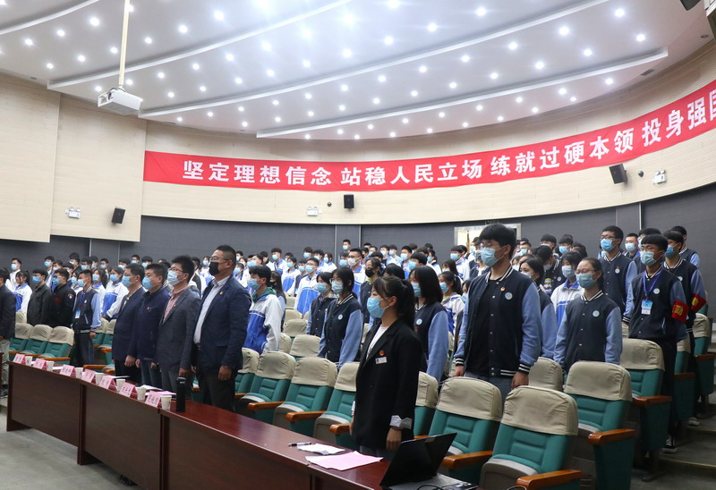 日出水了啊快点使劲动态图