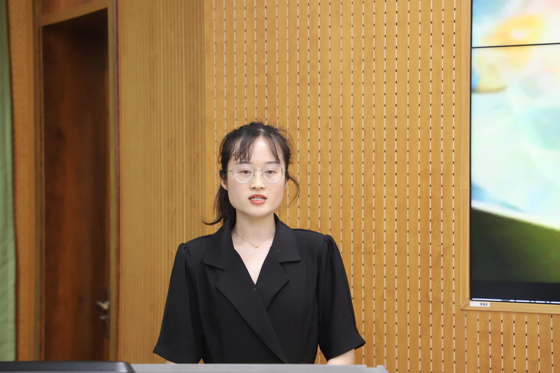 日出水了啊快点使劲动态图