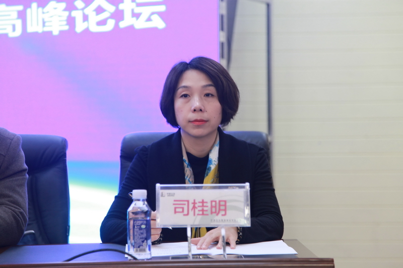 日出水了啊快点使劲动态图