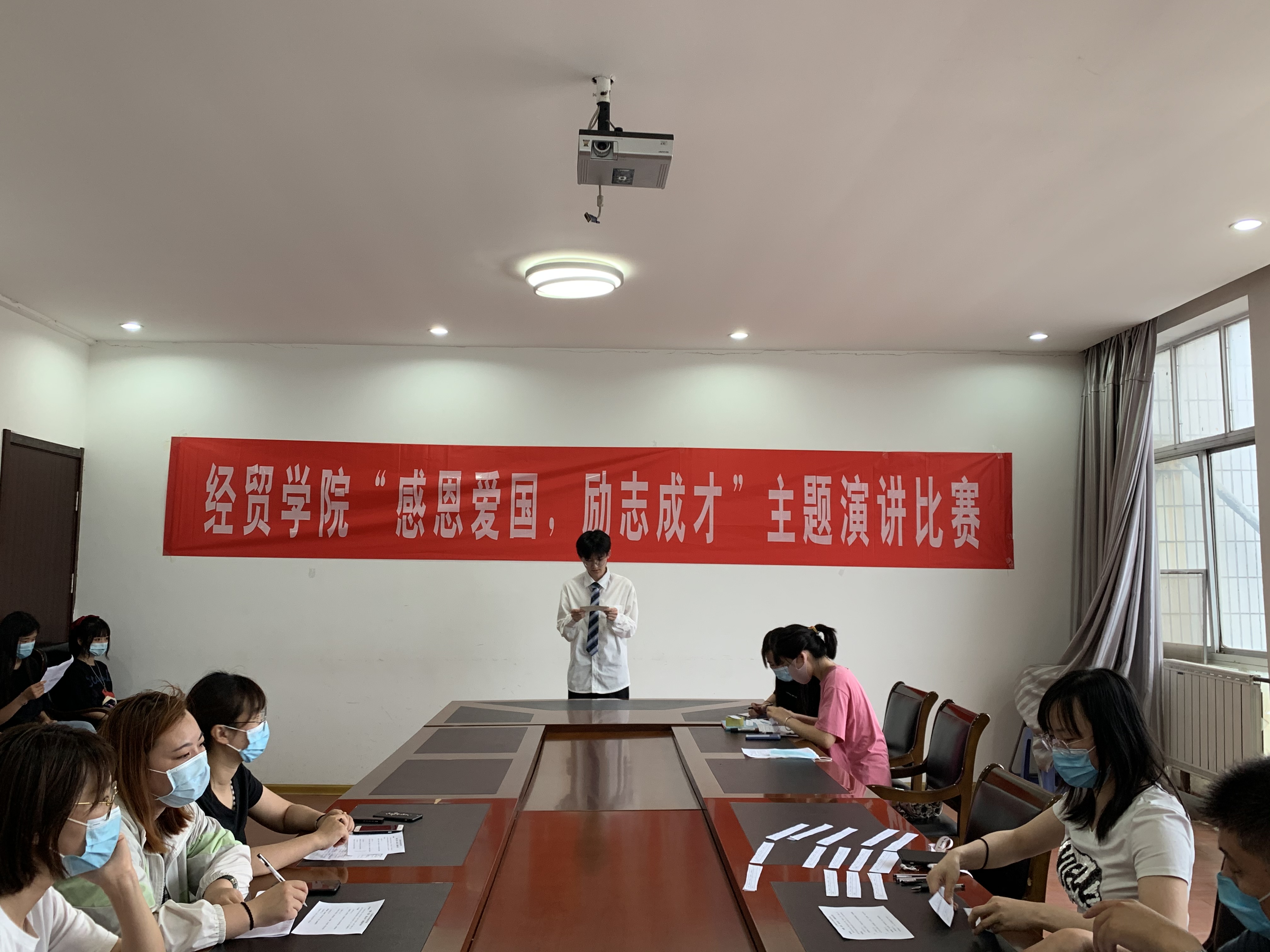 日出水了啊快点使劲动态图