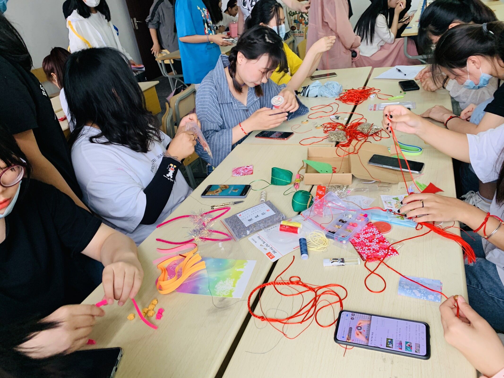 日出水了啊快点使劲动态图