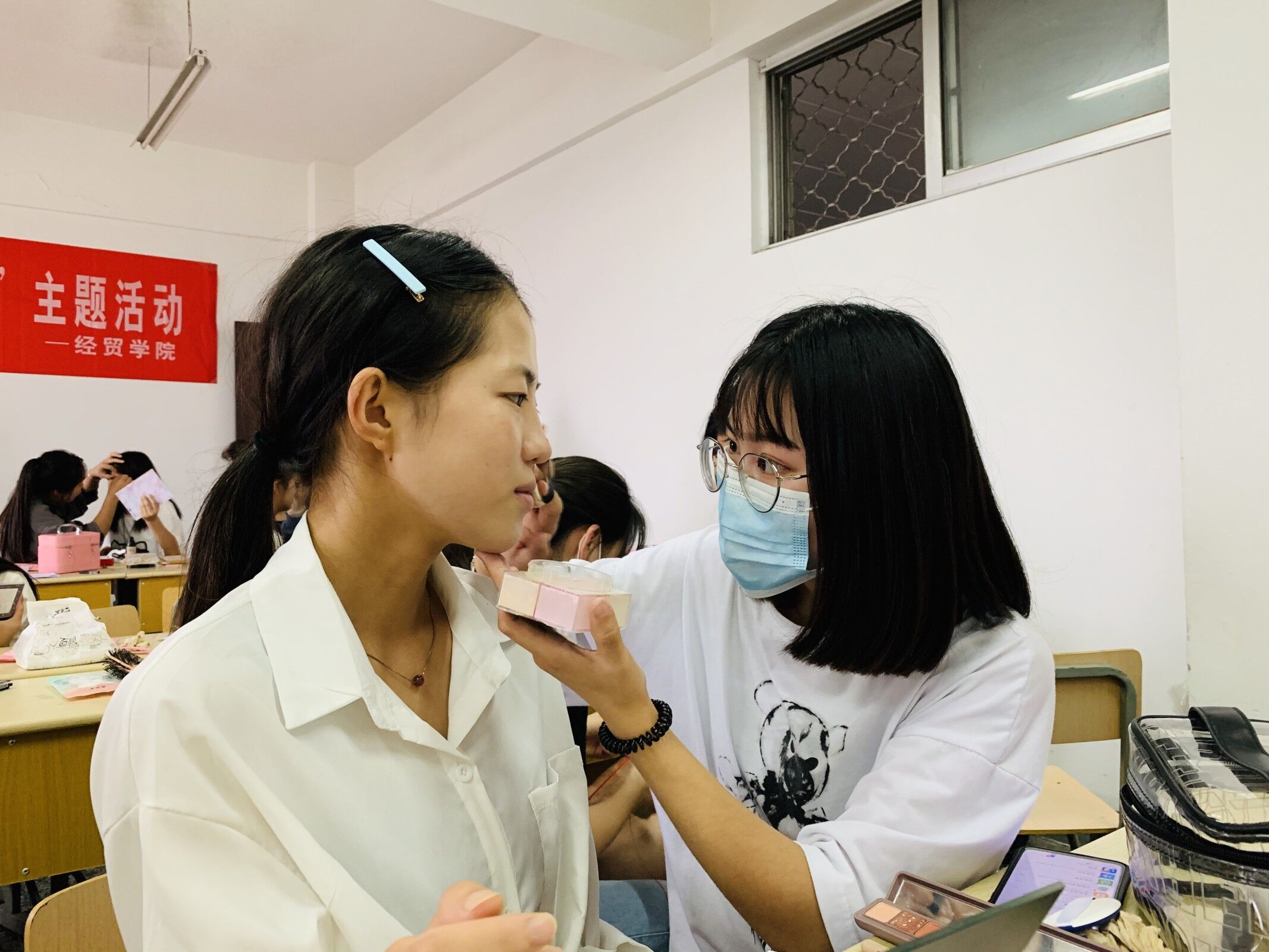 日出水了啊快点使劲动态图