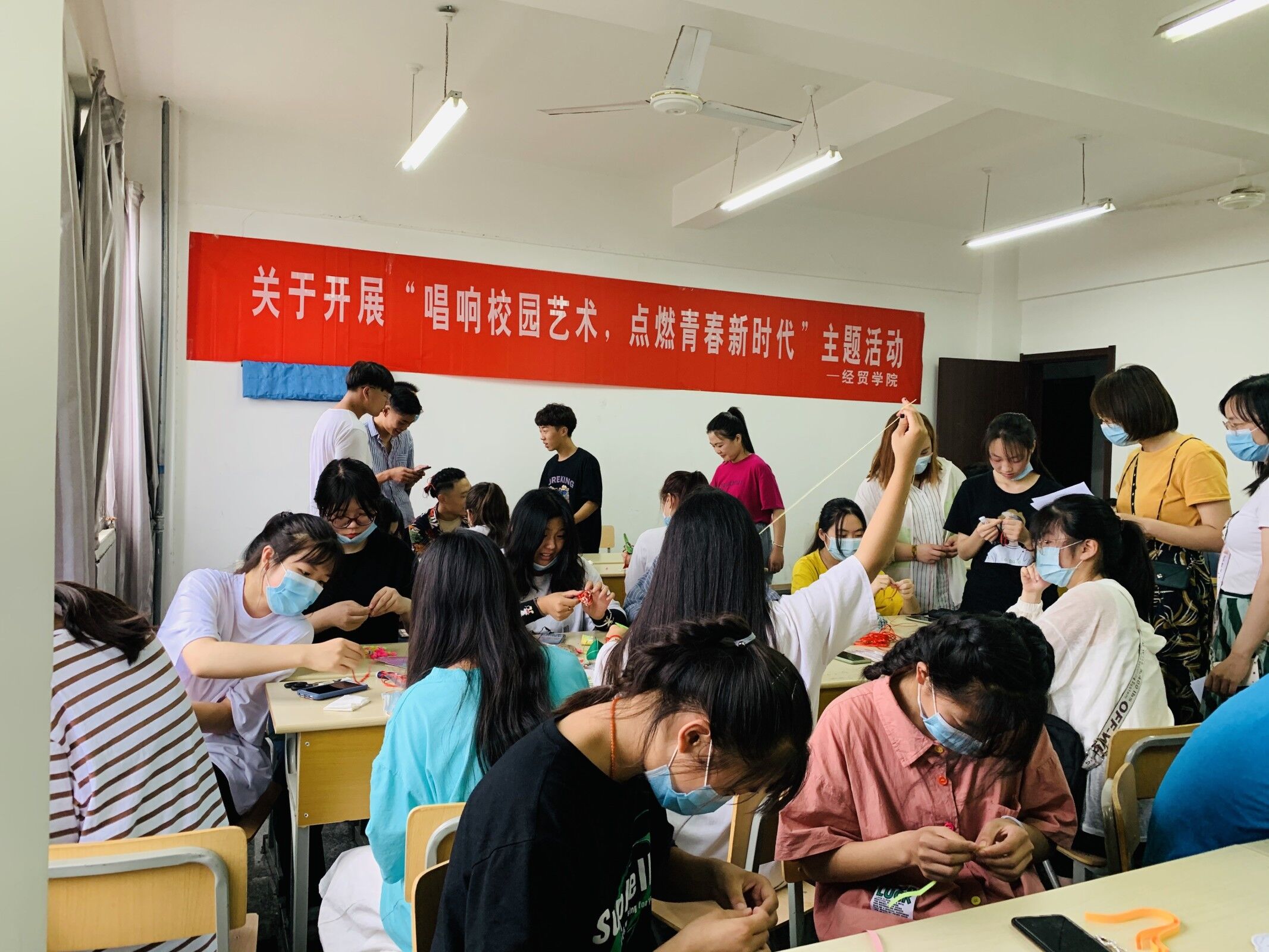 日出水了啊快点使劲动态图