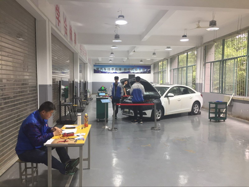 日出水了啊快点使劲动态图