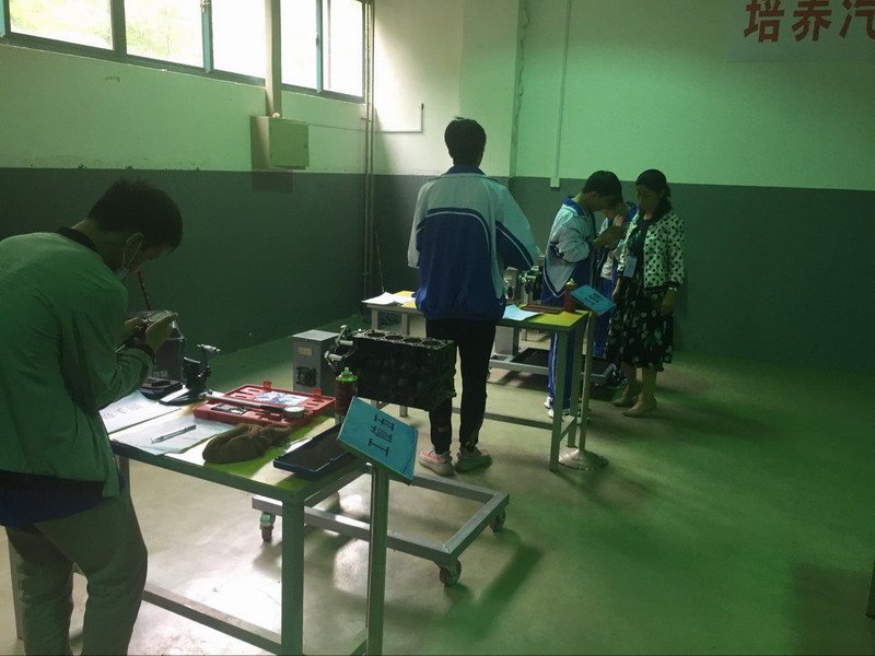 日出水了啊快点使劲动态图