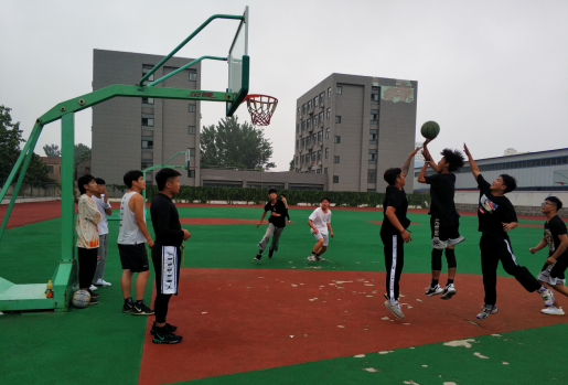 日出水了啊快点使劲动态图