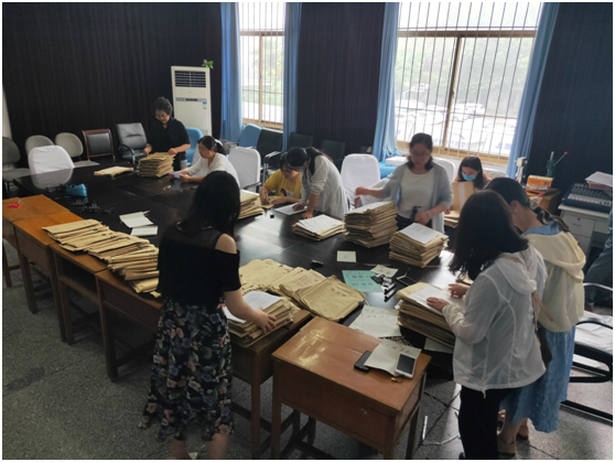 日出水了啊快点使劲动态图