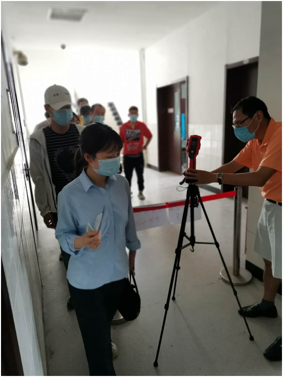 日出水了啊快点使劲动态图