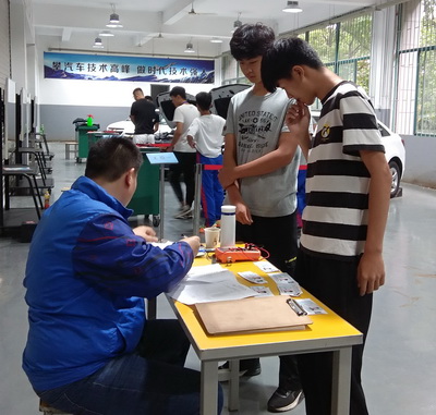 日出水了啊快点使劲动态图