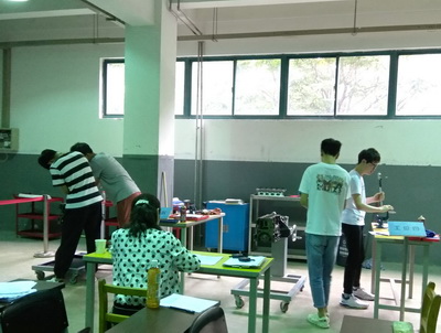 日出水了啊快点使劲动态图