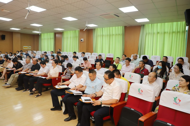 日出水了啊快点使劲动态图