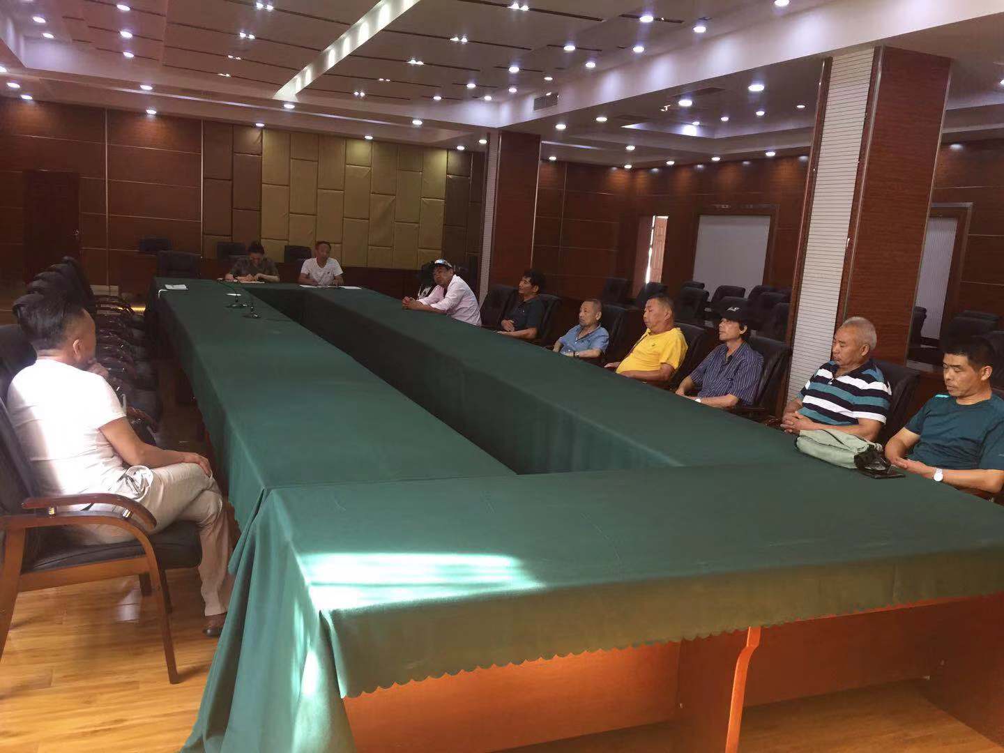 日出水了啊快点使劲动态图