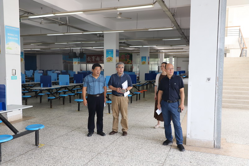 日出水了啊快点使劲动态图