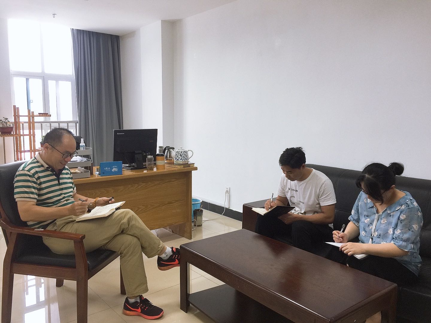 日出水了啊快点使劲动态图