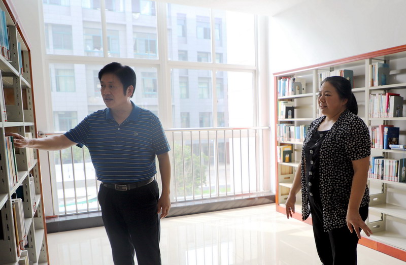 日出水了啊快点使劲动态图