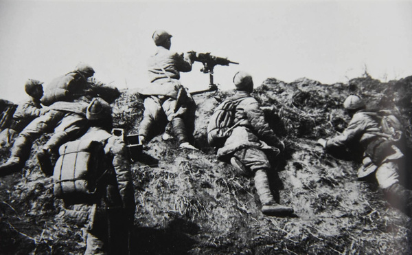 日出水了啊快点使劲动态图