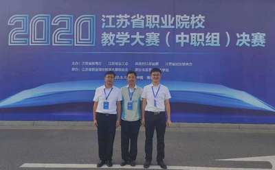 日出水了啊快点使劲动态图