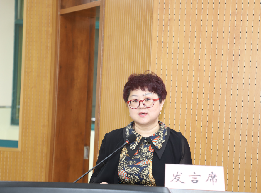 日出水了啊快点使劲动态图