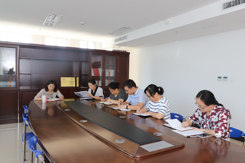 日出水了啊快点使劲动态图