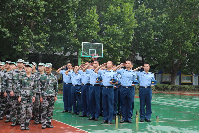 日出水了啊快点使劲动态图