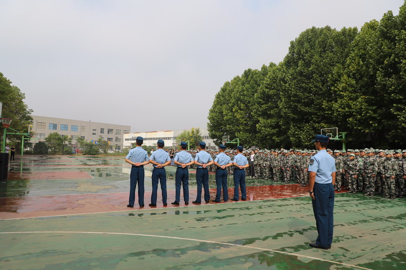 日出水了啊快点使劲动态图