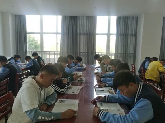 日出水了啊快点使劲动态图