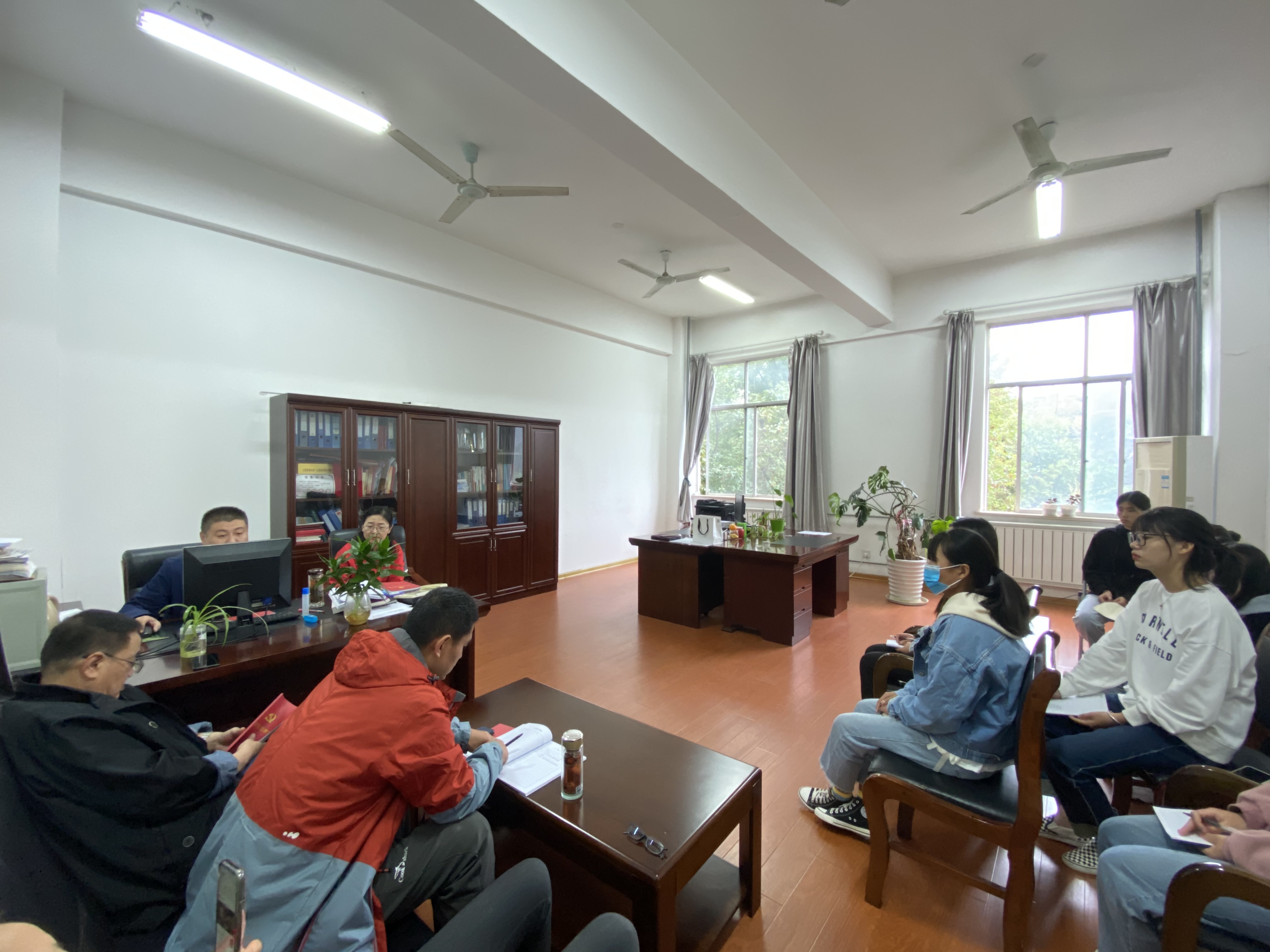 日出水了啊快点使劲动态图