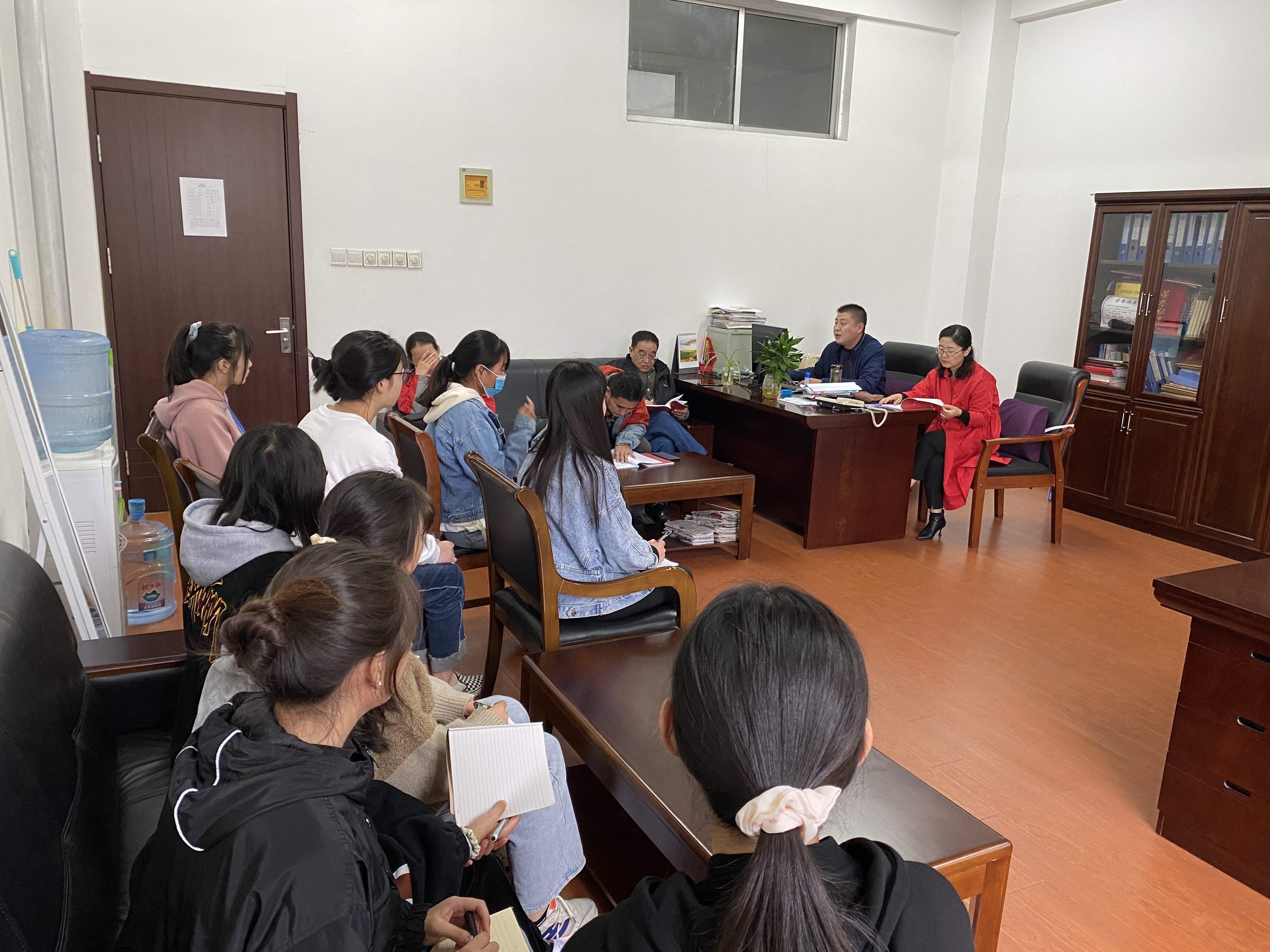 日出水了啊快点使劲动态图