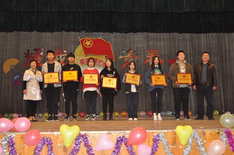 日出水了啊快点使劲动态图