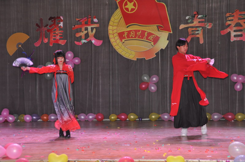 日出水了啊快点使劲动态图