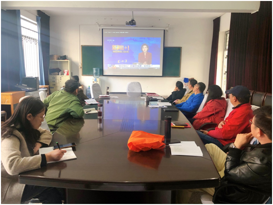 日出水了啊快点使劲动态图