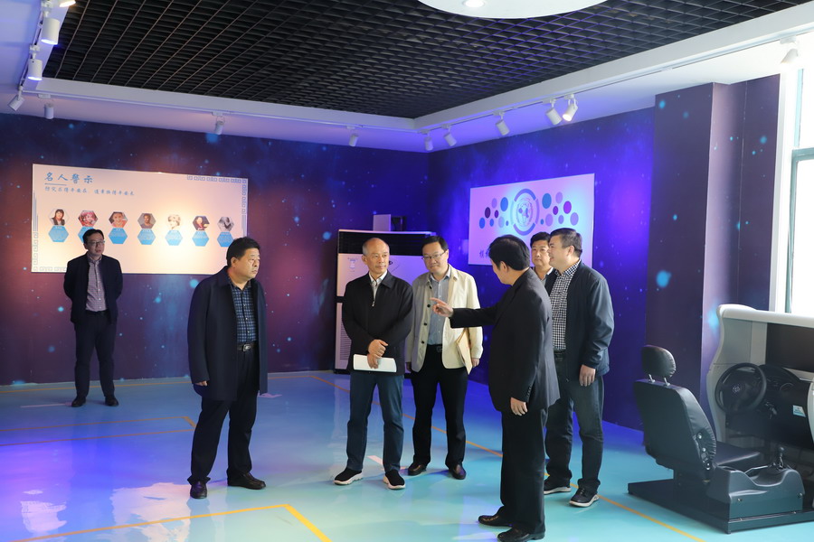 日出水了啊快点使劲动态图