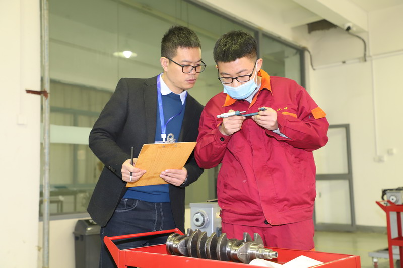 日出水了啊快点使劲动态图