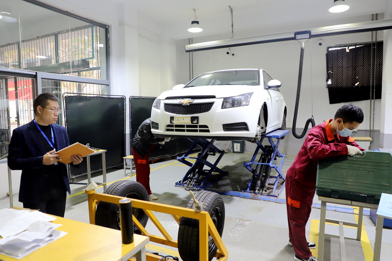 日出水了啊快点使劲动态图