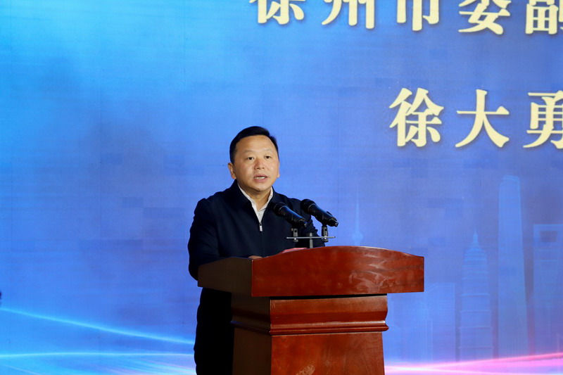 日出水了啊快点使劲动态图