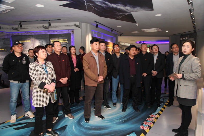 日出水了啊快点使劲动态图