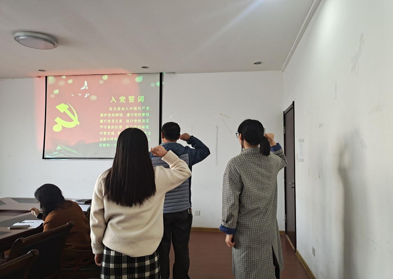 日出水了啊快点使劲动态图